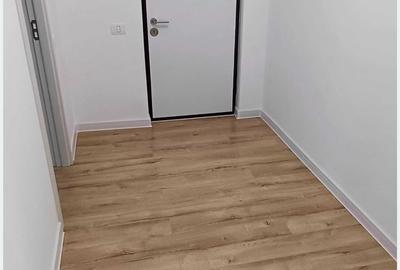 Apartament cu 2 camere decomandat în Trocadero