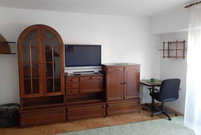 Garsonieră decomandată în Central - 6