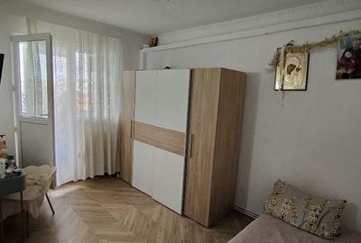 Apartament cu 2 camere decomandat în Țiglina 1