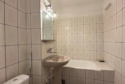 Apartament cu 2 camere decomandat în Malu Roșu