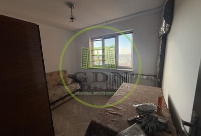 Apartament cu 3 camere decomandat în Calea București - 3