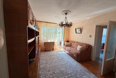 Apartament cu 2 camere semidecomandat în Micro 17