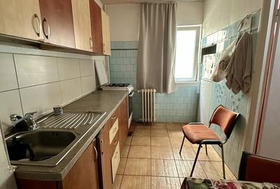 Apartament decomandat în Costin Georgian - 9