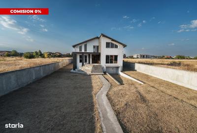 Casă cu 4 camere cu Teren 900 Mp în Central