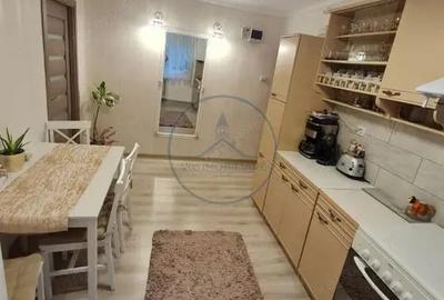 Apartament cu 3 camere semidecomandat, mobilat în Central - 2