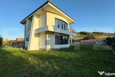 Casă cu 4 camere cu Teren 700 Mp în Sângeorgiu de Mureș - 1