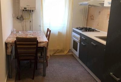 Apartament cu 2 camere semidecomandat în Aradului