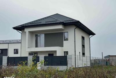 Casă cu 4 camere cu Teren 406 Mp în Central