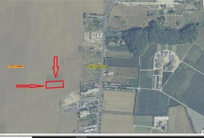 Teren de 3500 mp, în 1 Decembrie