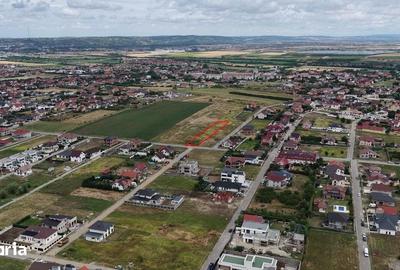 Teren de 2421 mp, în Sânmartin - 4