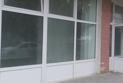 Spațiu comercial, de 152 mp, în Central - 1
