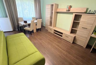 Apartament cu 3 camere decomandat în Ștrand