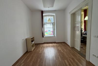 Birou, de 1,430 mp, în Ultracentral