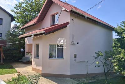 Casă cu 4 camere cu Teren 750 Mp în Breazu