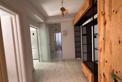 Apartament cu 3 camere în Parcul Carol