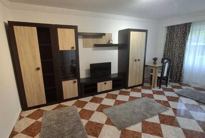 Garsonieră decomandată în Uverturii