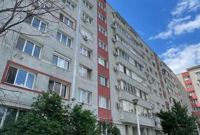 Apartament cu 3 camere semidecomandat în Gara de Nord