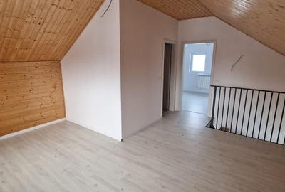 Casă cu 4 camere în Central - 3