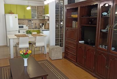 Apartament cu 3 camere nedecomandat, mobilat în Central - 2