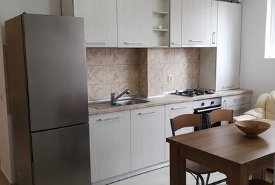 Apartament cu 2 camere decomandat în Central - 1