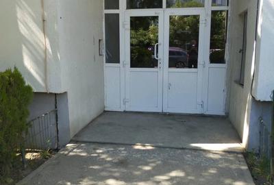 Garsonieră semidecomandată în Tineretului - 1