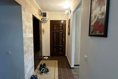Apartament cu 3 camere decomandat în Micro 16 - 12