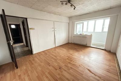 Apartament cu 2 camere decomandat în Obor