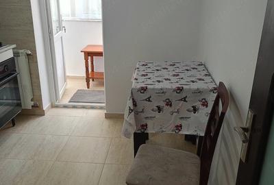 Garsonieră decomandată în Nicolina