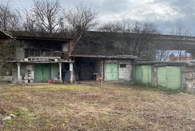 Casă cu 2 camere cu Teren 1530 Mp în Central - 1