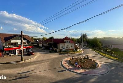 Casă cu 4 camere în Ștefănești