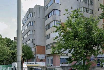 Spațiu comercial, de 54 mp, în Nicolina