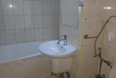 Apartament cu 2 camere decomandat în Aradului