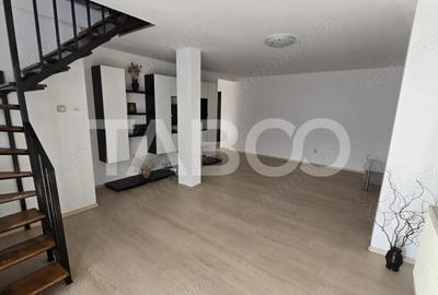 Apartament cu 3 camere decomandat, mobilat în Tilișca