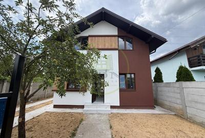 Casă individuală cu 4 camere cu Canalizare în Bariera Vâlcii