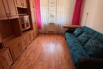 Garsonieră decomandată în Noua