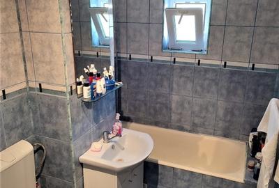 Apartament cu 2 camere semidecomandat, mobilat în Nord