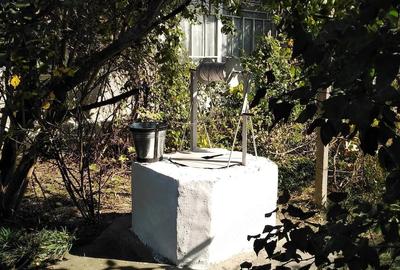 Casă cu Teren 1098 Mp în Bucium