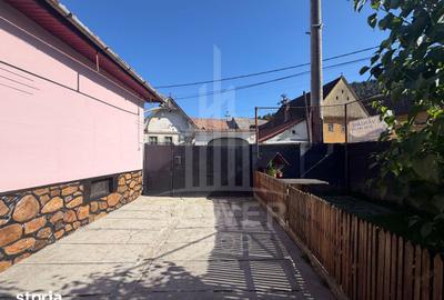 Casă cu 3 camere cu Canalizare în Rășinari - 9