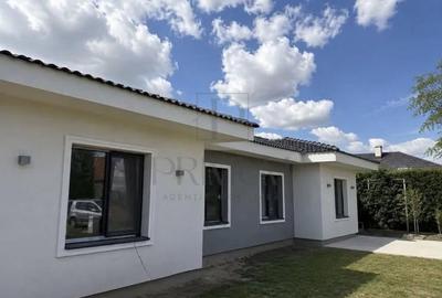 Casă cu 3 camere cu Teren 332 Mp în Albina