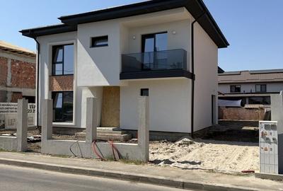 Casă cu 4 camere în Central