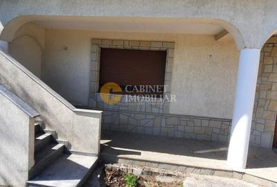 Casă individuală cu 8 camere cu Canalizare în Dancu - 3