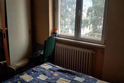 Apartament cu 3 camere decomandat în Central - 1