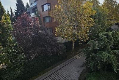 Apartament cu 3 camere semidecomandat, mobilat în Kiseleff