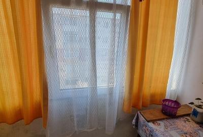 Apartament cu 3 camere semidecomandat, mobilat în Km 4-5 - 12