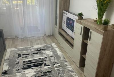 Apartament cu 2 camere semidecomandat în Berceni