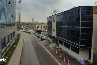 Spațiu comercial, de 1,100 mp, în Central - 1