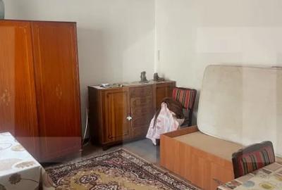 Casă cu 5 camere cu Teren 580 Mp în Central