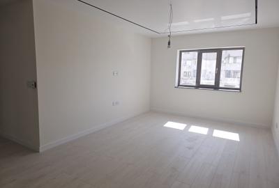 Apartament cu 3 camere decomandat în Piața Centrală - 3