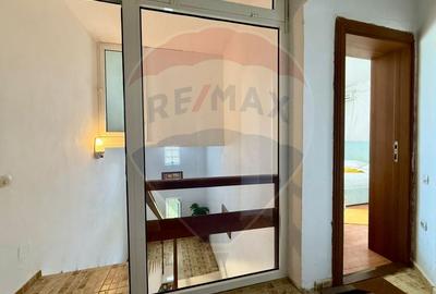 Casă cu 20 camere cu Teren 225 Mp în Agigea - 34