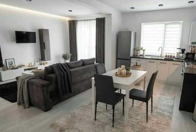 Apartament cu 2 camere decomandat în Cornișa
